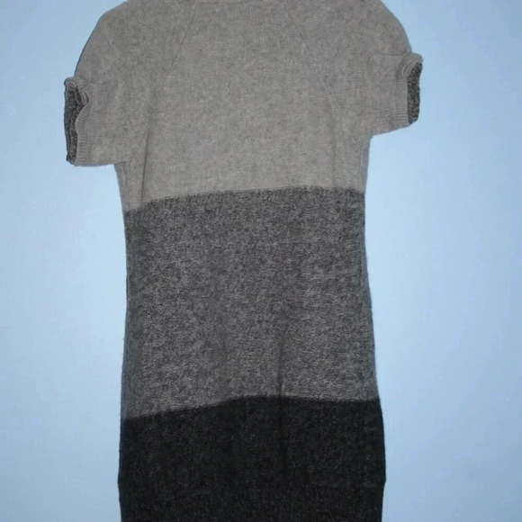 Three Toned Long Sweater by BCBG Maxazaria 100% Wool - Picture 10 of 11